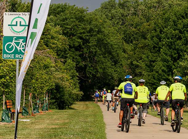 Riders taking off on the bike ride