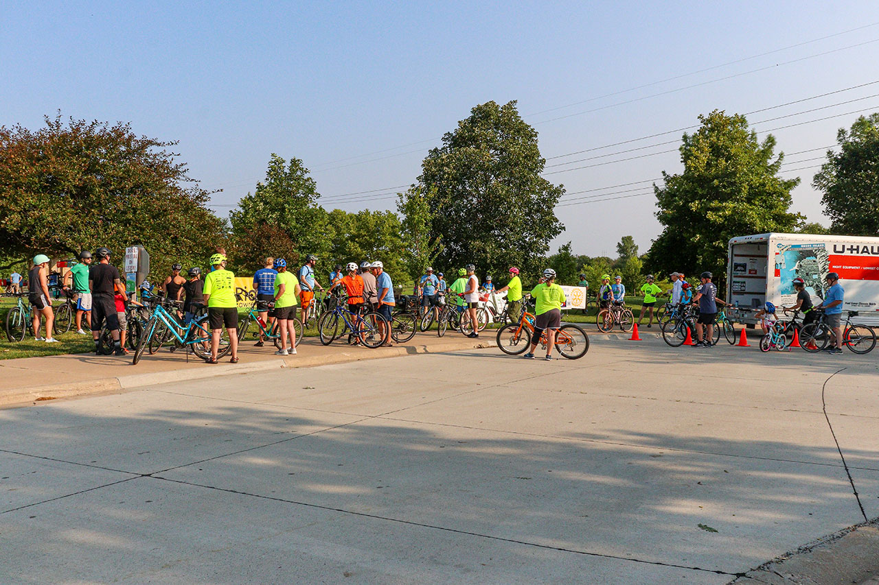 The crowd at the bike ride