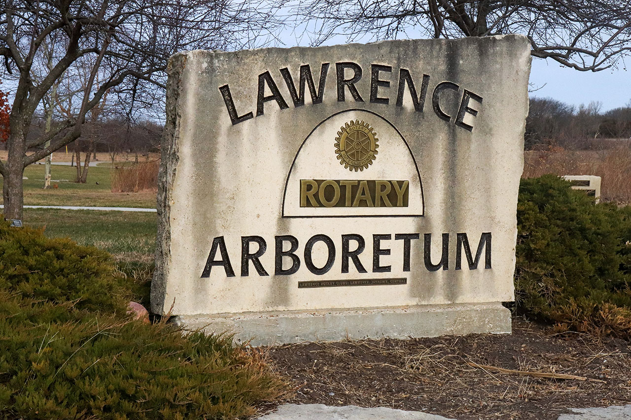 The Lawrence Arboretum sign