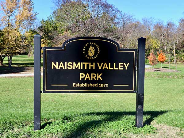 Naismith Valley Park sign