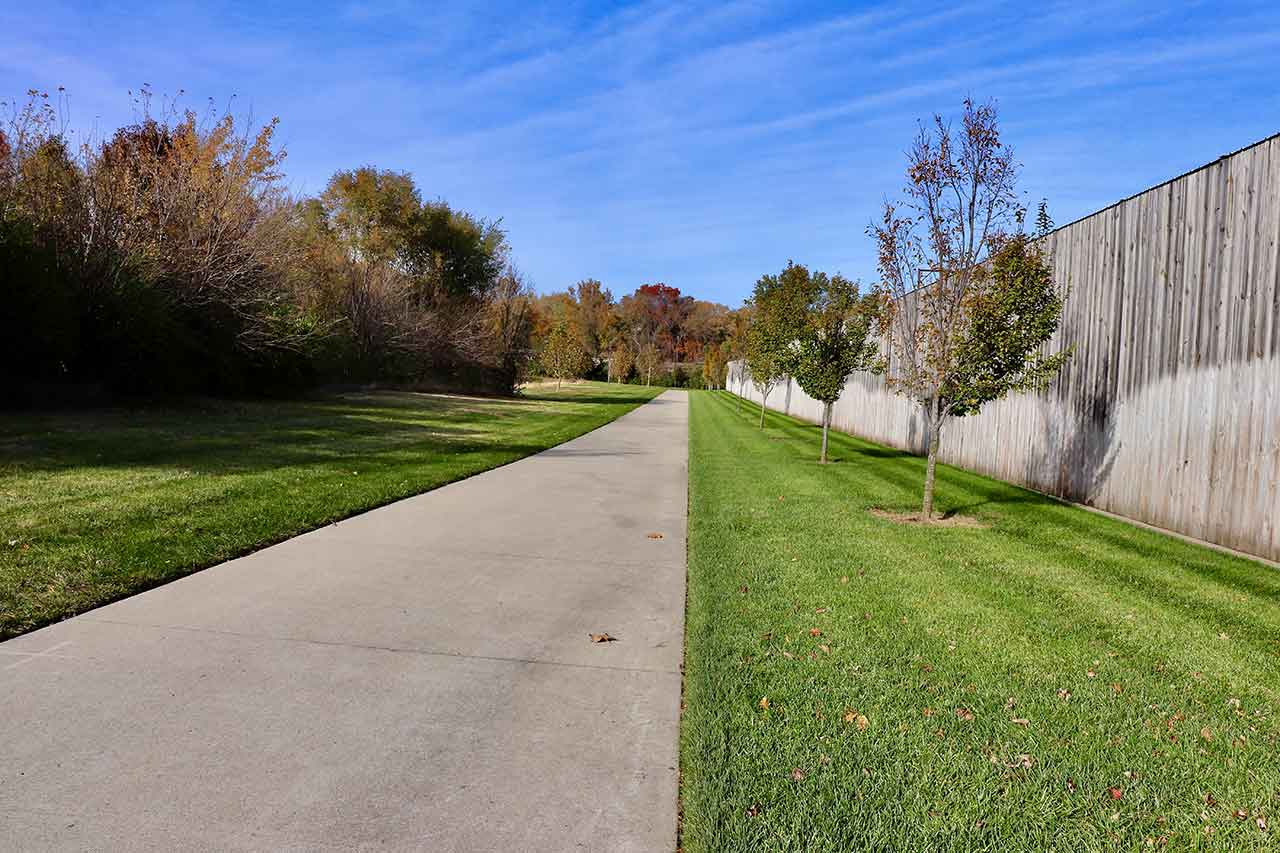 Naismith Trail width=