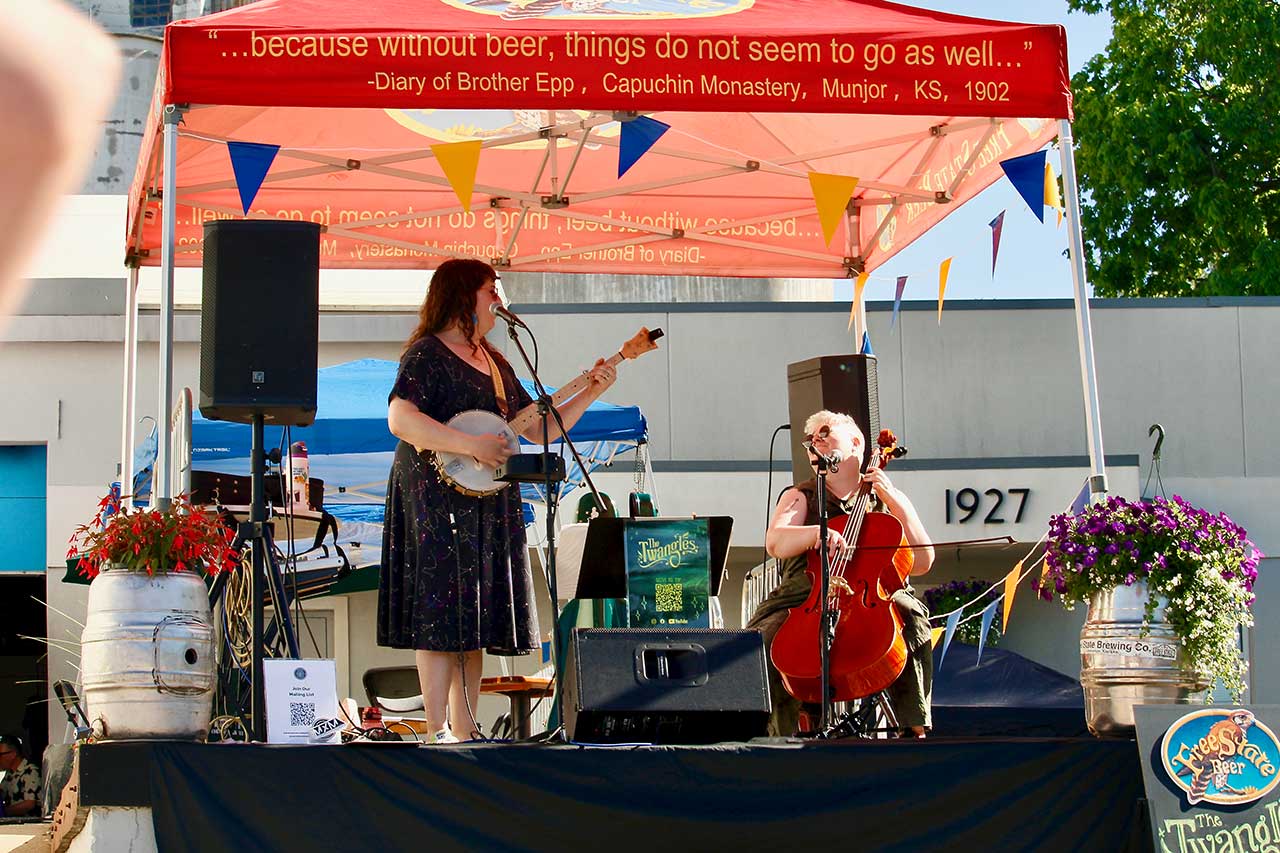 People at Trails That Connect Us