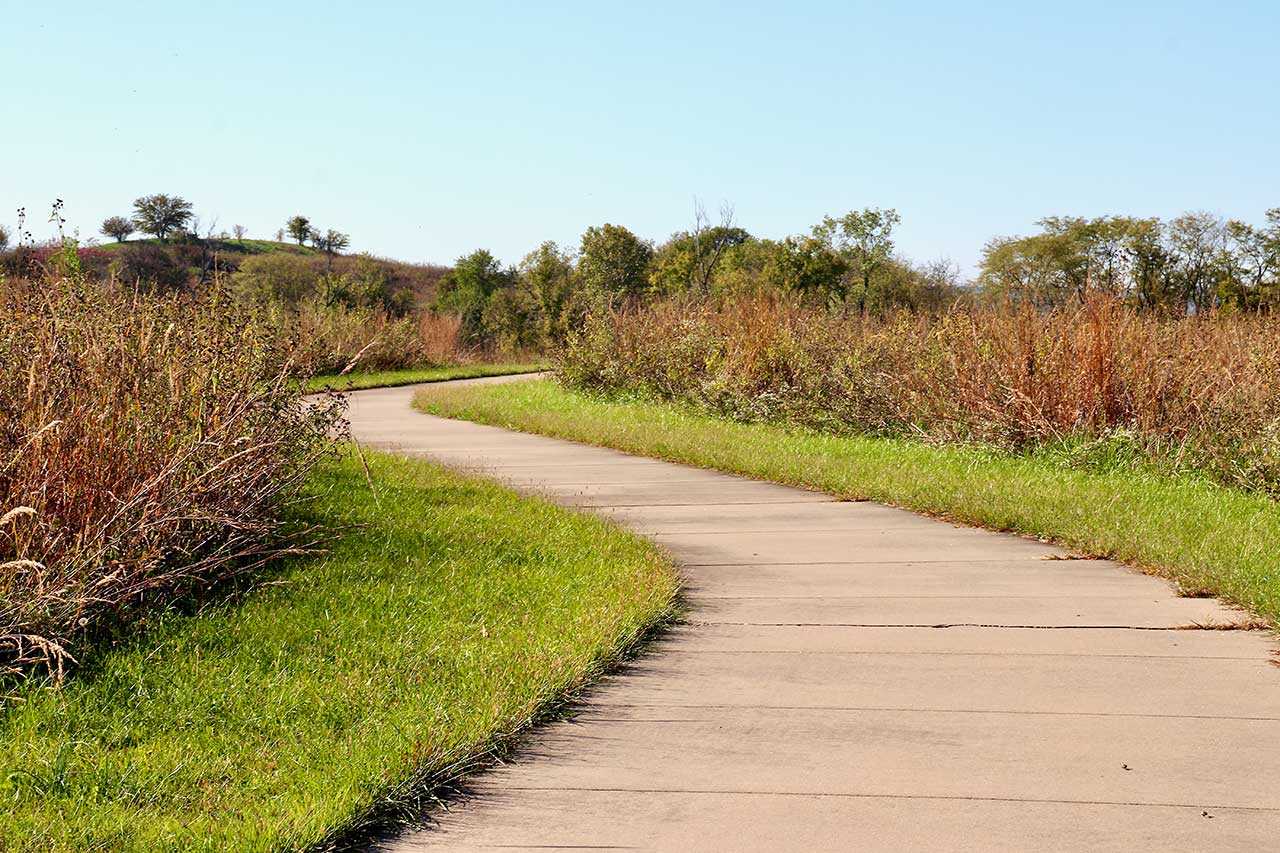The trail continues west